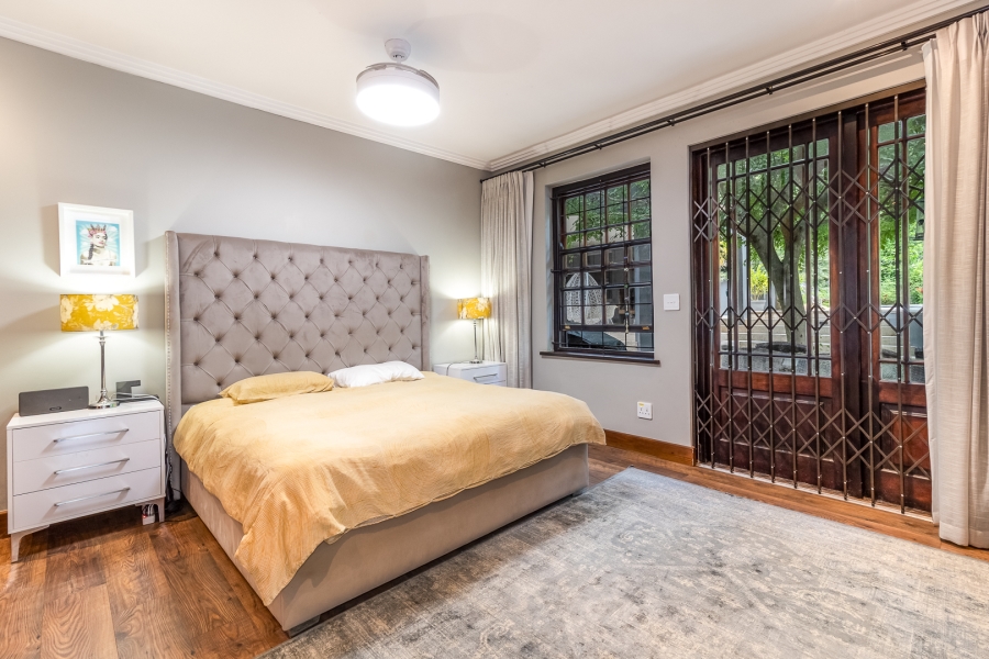 5 Bedroom Property for Sale in Hoog En Droog Western Cape